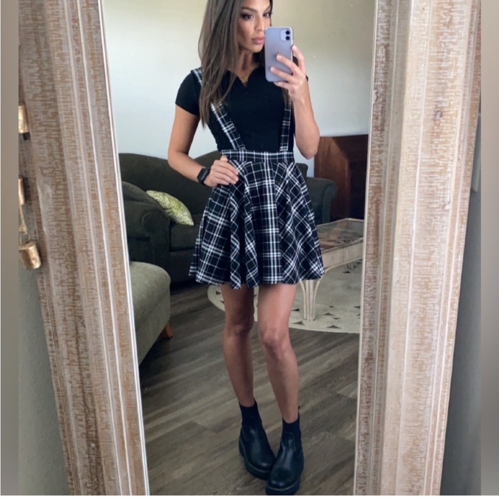 Plaid school girl suspender skirt